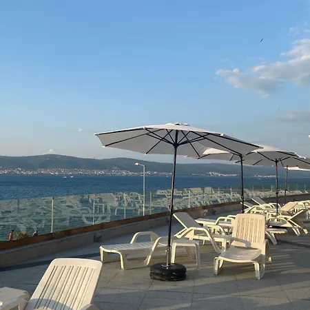 Paradiso B 410 With Sea View נסבר
